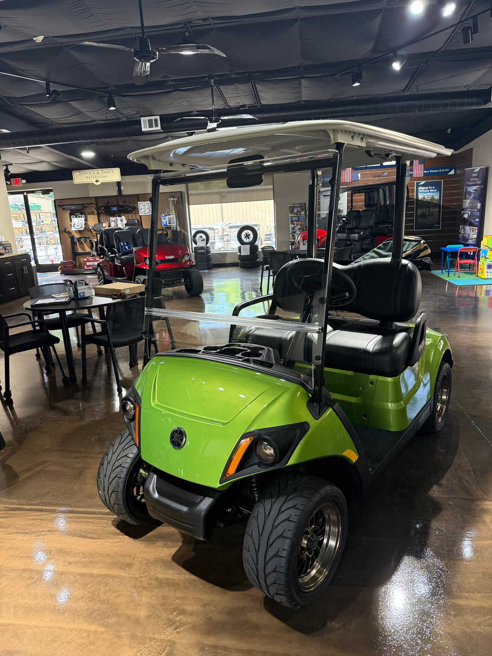 Yamaha Drive 2 — Clear MagMount™ Windshield